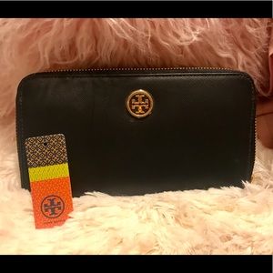 Tory Burch Wallet
